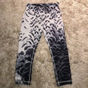 Lululemon Wunder Under Mid-rise Crop Legging
